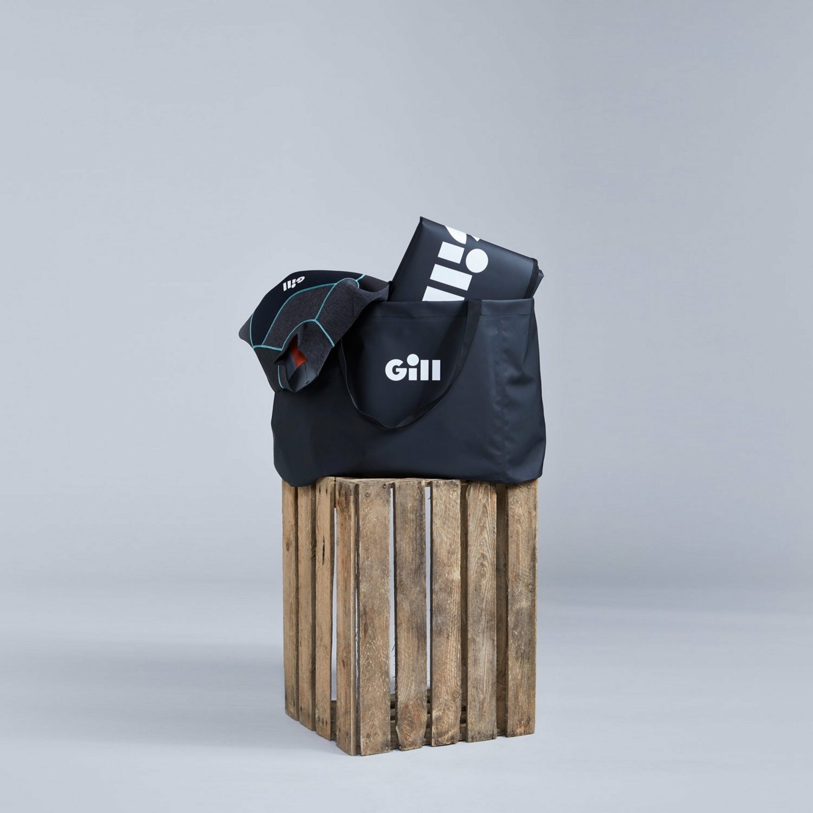 Gill Changing Mat & Wet Bag - Image 3